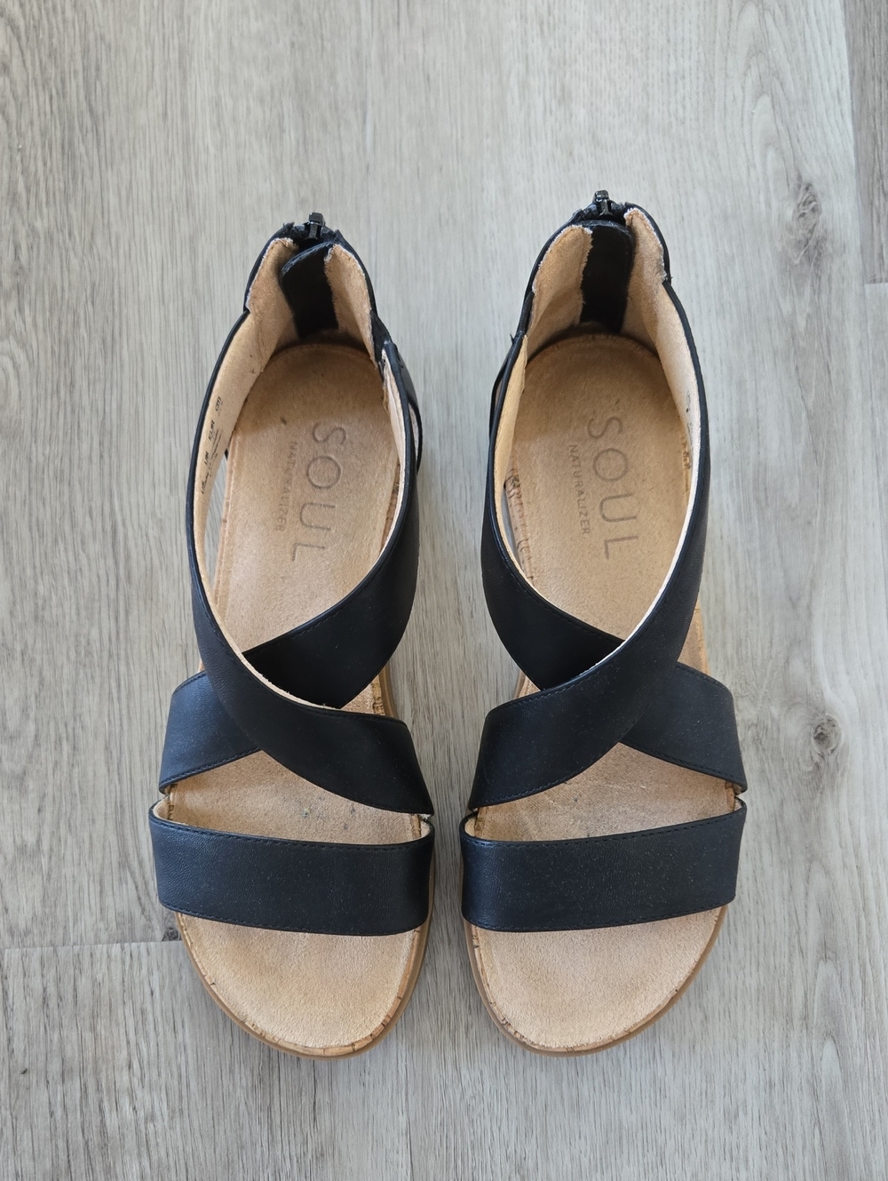 7W Naturalizers SOUL Black Sandals
